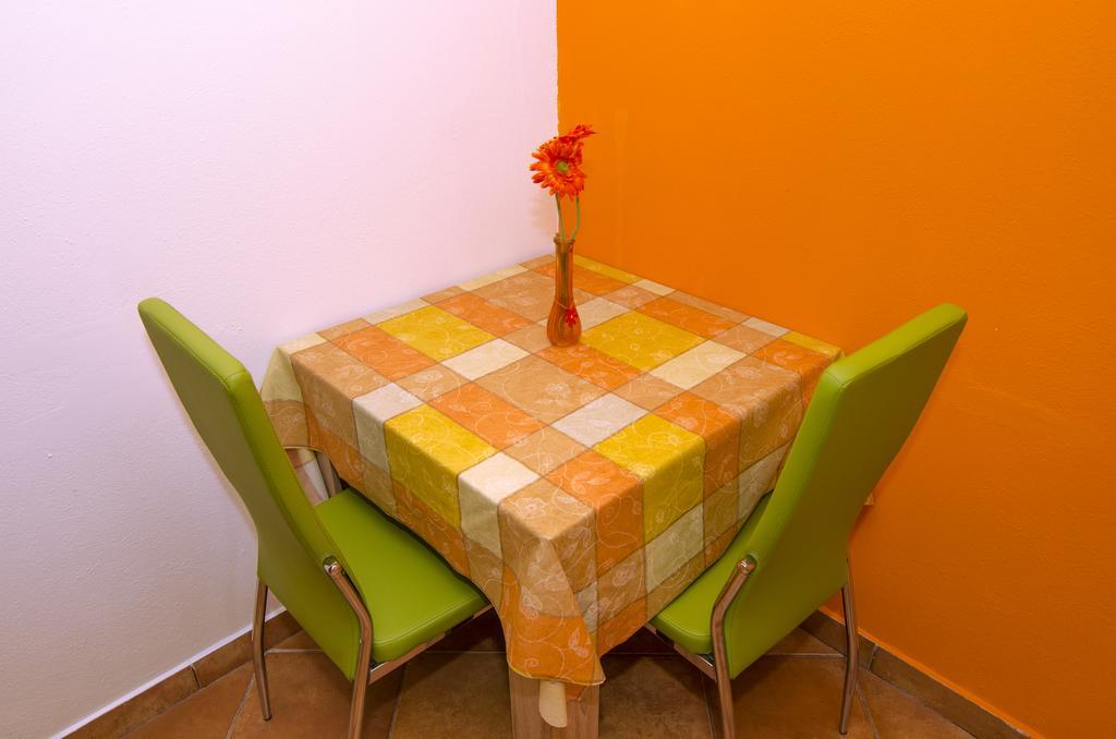 Apartman Milena Apartment พรีมอชเตน ภายนอก รูปภาพ